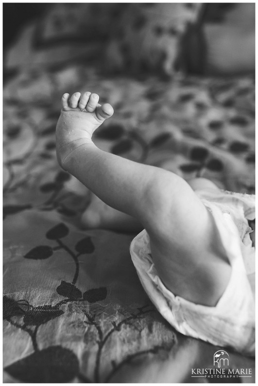 Close Up of Newborn Baby Leg Black and White Photo | | San Diego Newborn Baby Photographer | Kristine Marie Photography © www.kristinemariephotography.com