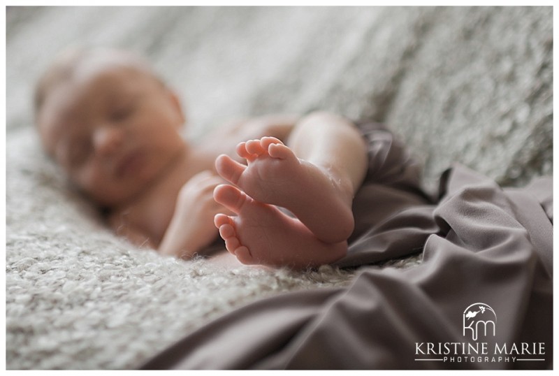 Close Up of Newborn Baby Feet Photo | | San Diego Newborn Baby Photographer | Kristine Marie Photography © www.kristinemariephotography.com