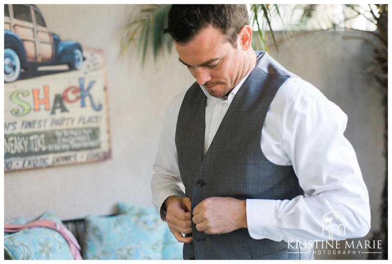 Groom Getting ready photo | Scripps Seaside Forum Wedding | La Jolla San Diego Wedding Photographer | Kristine Marie Photography | © www.kristinemariephotography.com