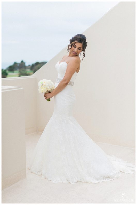 Scripps Seaside Forum Wedding Photo | Beach Elegance | © Kristine Marie Photography www.kristinemariephotography.com (63)