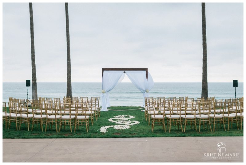 Scripps Seaside Forum Wedding Photo | Beach Elegance | © Kristine Marie Photography www.kristinemariephotography.com (45)