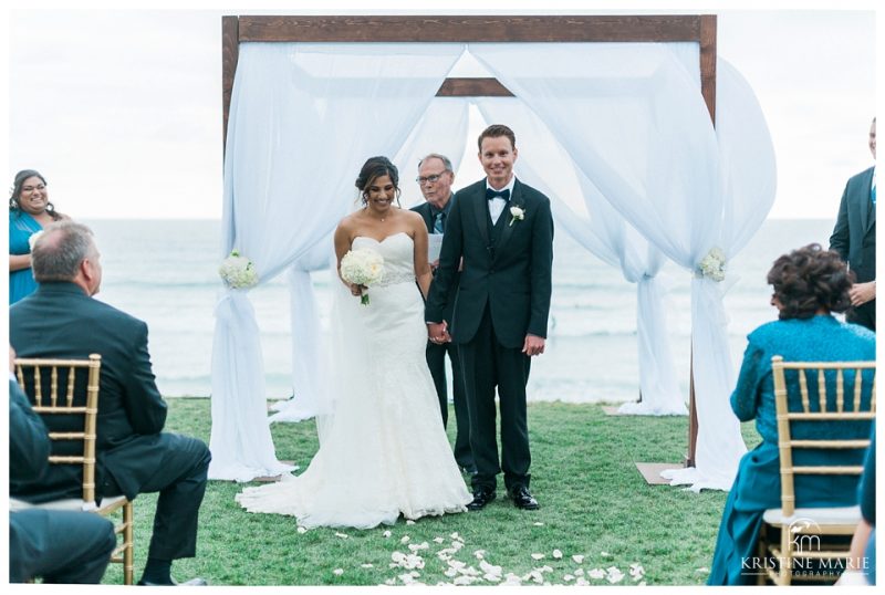 Scripps Seaside Forum Wedding Photo | Beach Elegance | © Kristine Marie Photography www.kristinemariephotography.com (34)