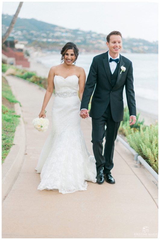Scripps Seaside Forum Wedding Photo | Beach Elegance | © Kristine Marie Photography www.kristinemariephotography.com (20)