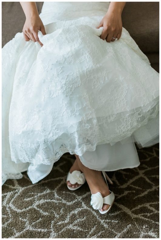 Scripps Seaside Forum Wedding Photo | Beach Elegance | © Kristine Marie Photography www.kristinemariephotography.com (67)