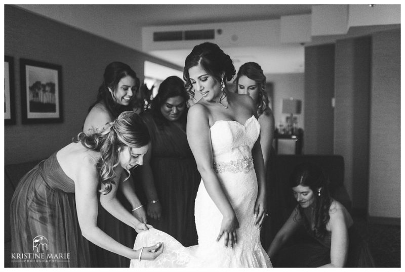 Scripps Seaside Forum Wedding Photo | Beach Elegance | © Kristine Marie Photography www.kristinemariephotography.com (65)