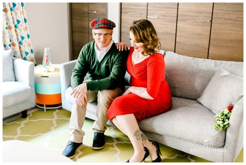 At Home Couple's Christmas Pictures | Yokosuka Family Photographer | © Kristine Marie Photography